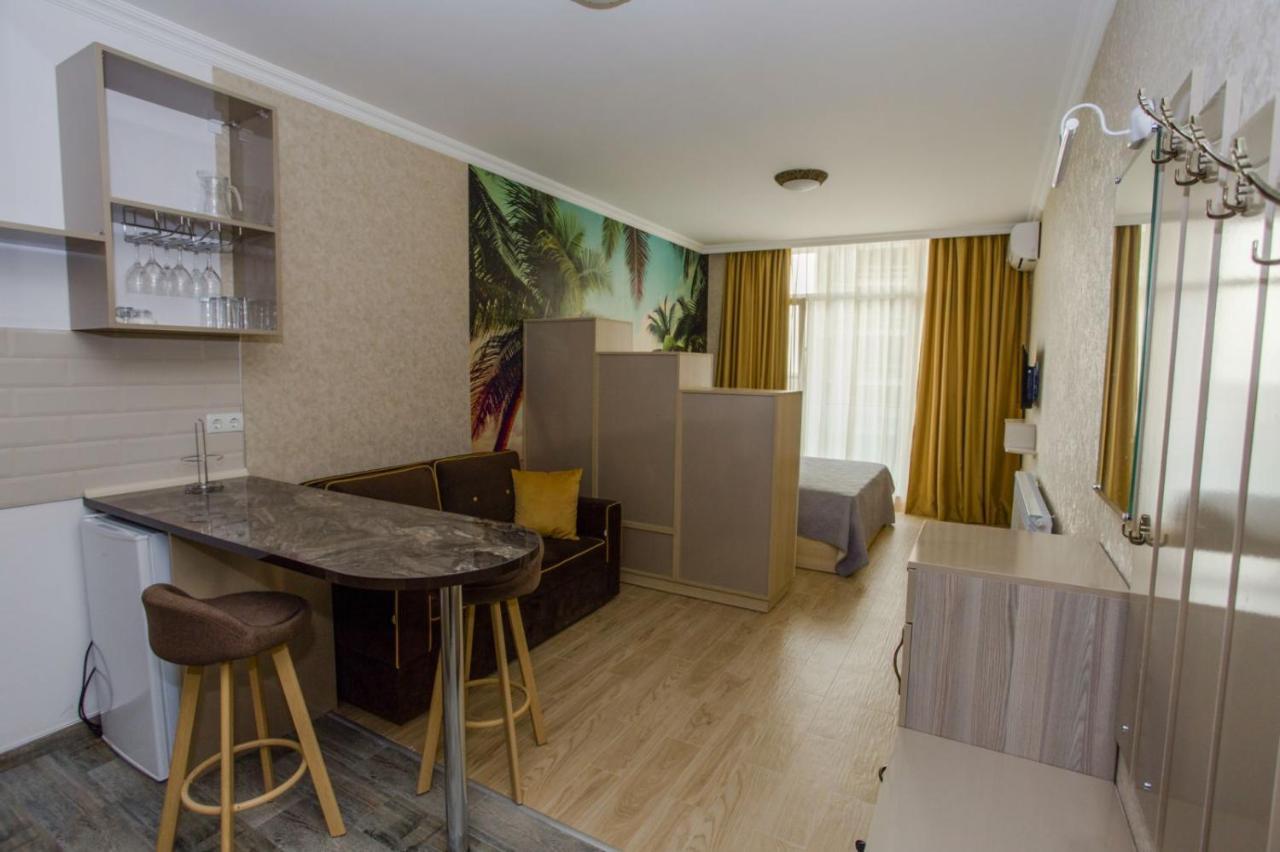 Апартаменты Елена Batumi Exterior photo
